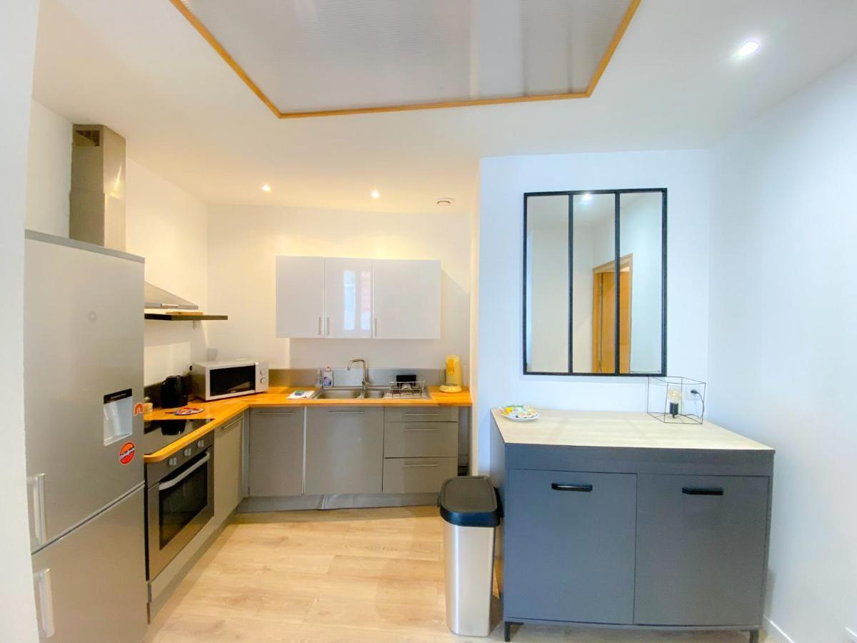 Le Gateway Apartment Кале Екстериор снимка